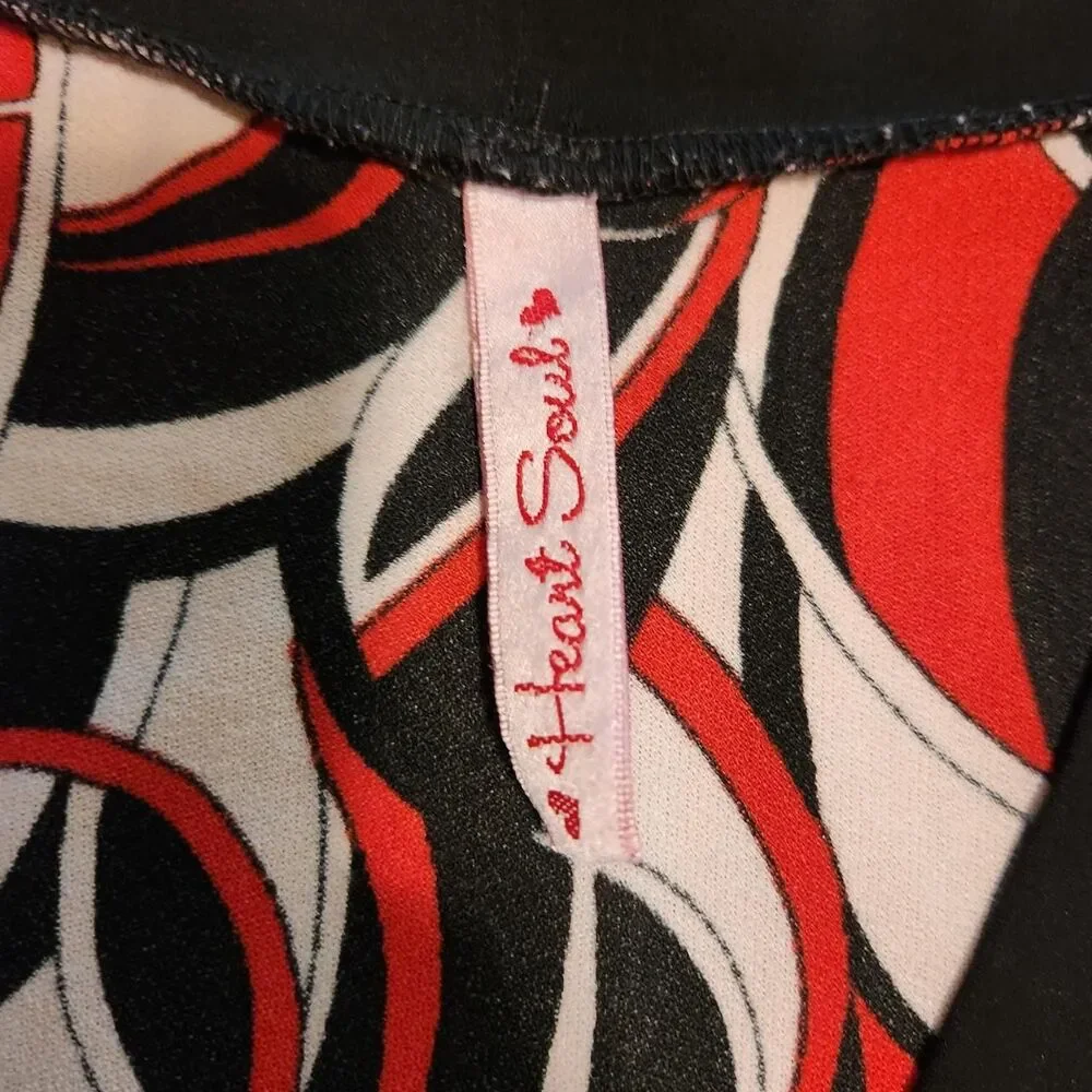 Vintage Y2k Heart and Soul red and black graphic empire waist v-neck shirt - Picture 4 of 5